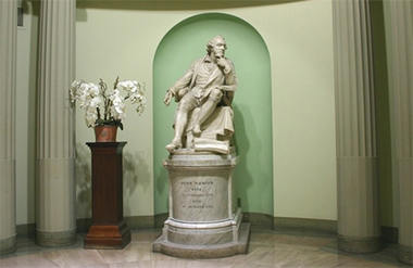 statue at the Royal College of Surgeons